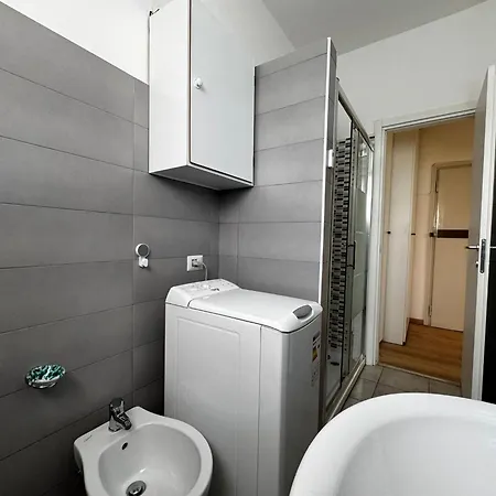 Smart Studio, Wifi, Airco Near Metro Station By Kibilu Affitti Brevi アパート