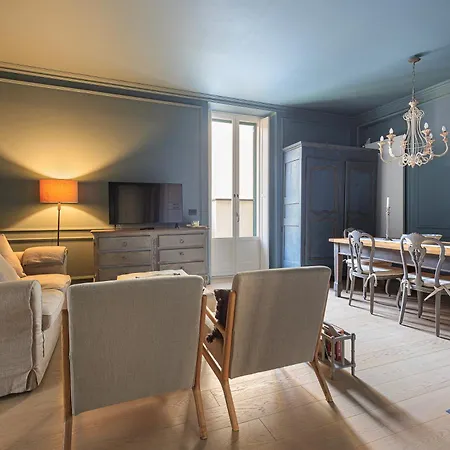 Luxury Terrace In The Center Of Garibaldi Train Station Brera ميلان
