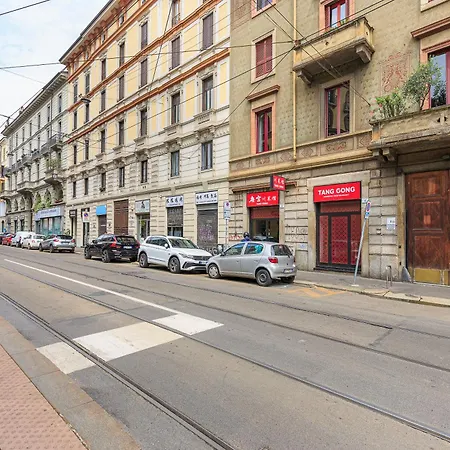 Luxury Terrace In The Center Of Garibaldi Train Station Brera * ميلان