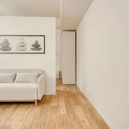 Hostmate - - Imperia's Warm - Romolo Iulm