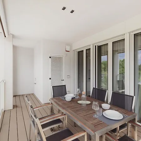 Апартаменты Gohost - Terrace Walking Distance From Station Милан