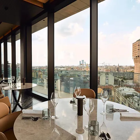 업타운 팰리스 호텔