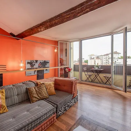 Easylife - Attico Duplex Chinatown Appartamento