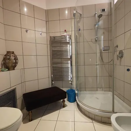 Pontida Nest - New Exclusive - Moscova Apartament *