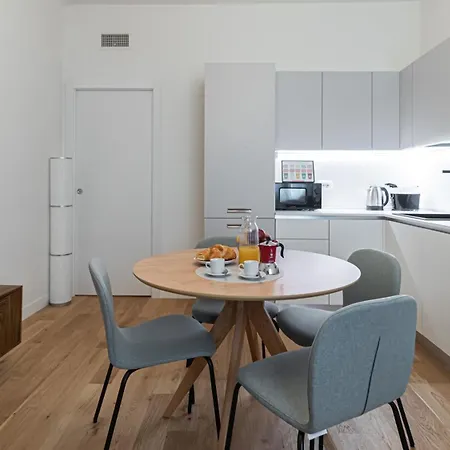 Italianway Comfort - Cialdini 85 Apartment