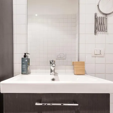 Open Space Ludovico Navigli Милан