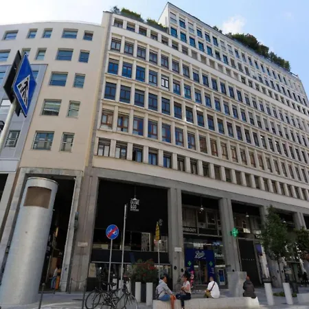 Luxury San Babila דירה *