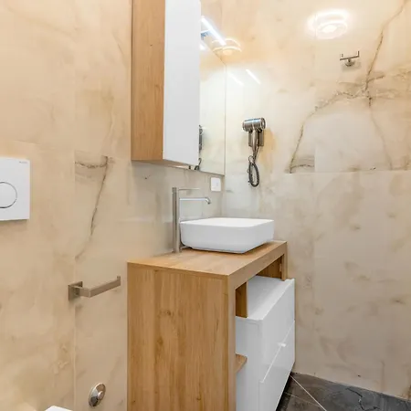 Ponale Foresteria Lombarda * Μιλάνο