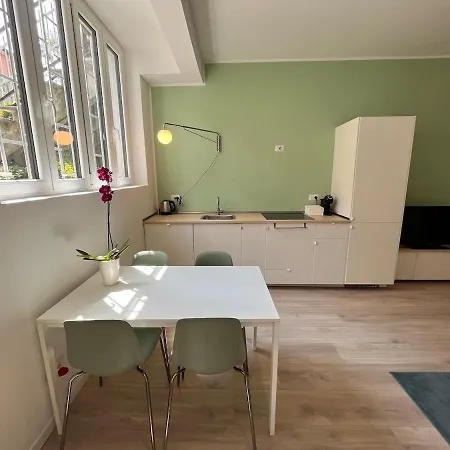 Little Flat In Bande Nere Area Apartament