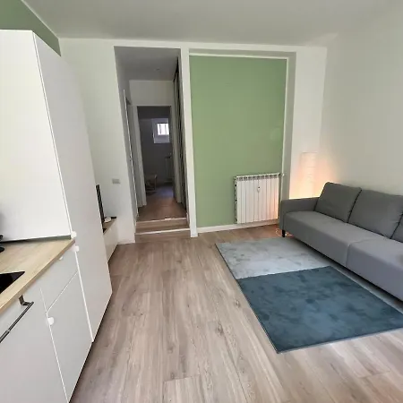 Little Flat In Bande Nere Area Apartament Mediolan