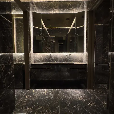 업타운 팰리스 호텔 4*