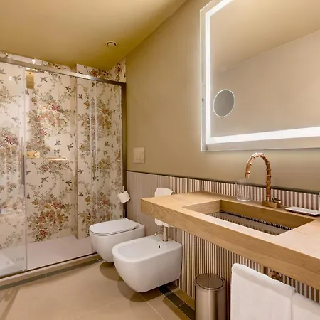 Qc Porta Romana Ξενοδοχείο 4*