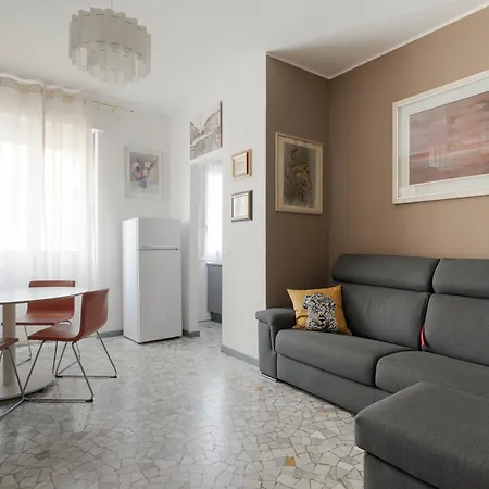 Διαμέρισμα Guesthost - M1 Pasteur With Balcony