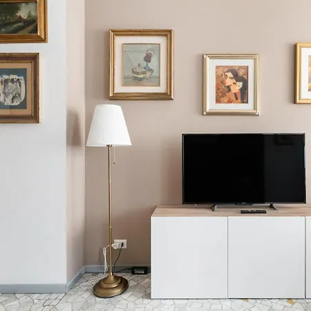 Appartamento Guesthost - M1 Pasteur With Balcony