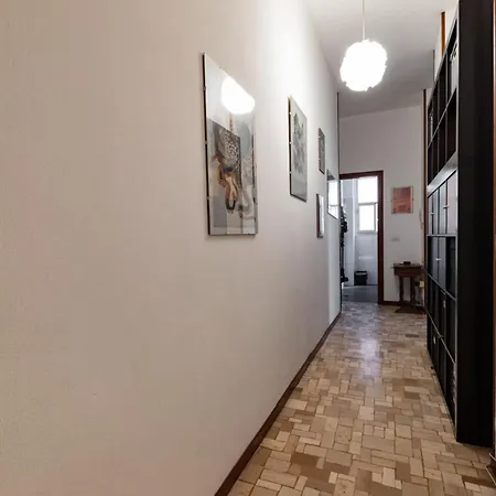 Entire Home/apt In Near Fairs And Navigli *