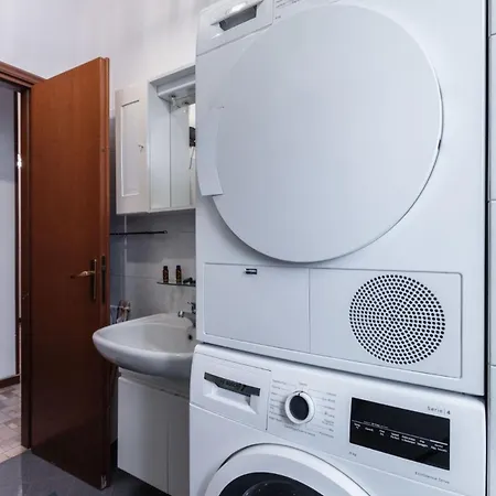 Entire Home/apt In Near Fairs And Navigli ميلان
