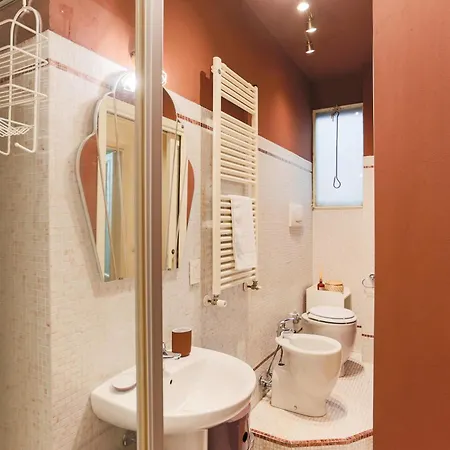 The Rent - Cozy In The Risorgimento Area アパート *