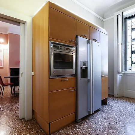 Charming Liberty-style With Garden And Parking Near Life * מילאנו