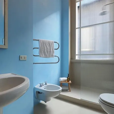 וילה Charming Liberty-style With Garden And Parking Near Life מילאנו