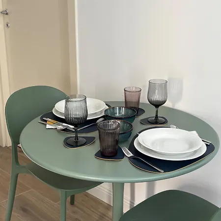 7 Attractions At Metro1 - Charming Flat