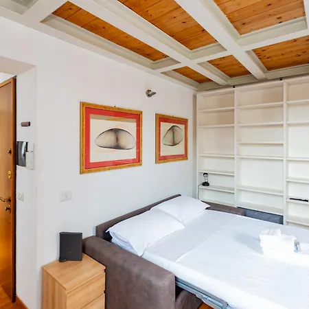 Ingegnoli1 Bright Floor By Hospity * Milánó