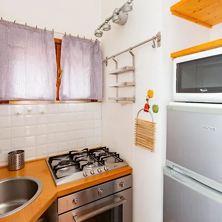 Ingegnoli1 Bright Floor By Hospity *