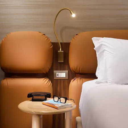 Milan Suite Hotel 4* מילאנו