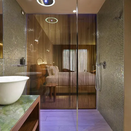 מלון Milan Suite Hotel