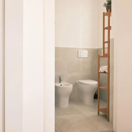 Konukevi 71 Milano