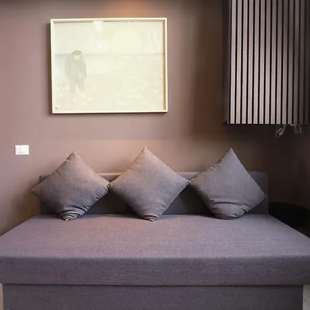 Primopiano - Schiaparelli A Flat *