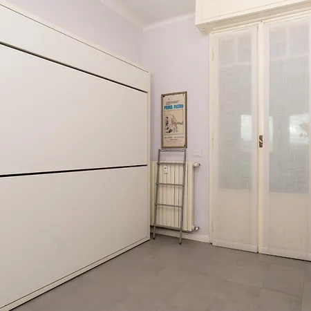 Dream Garden Center On Subway 10 Guest Milán