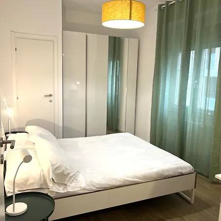 Milanoflats - Lomellina - Box Auto - M4 600m Apartament