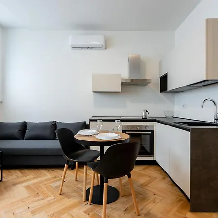 Console Marcello Apartament Mediolan