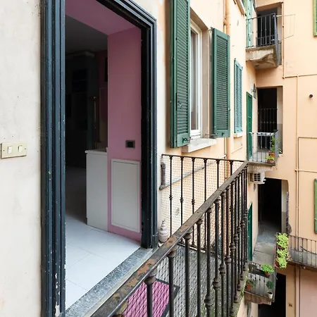 Guesthost - Isola Cosy Pink * Milan