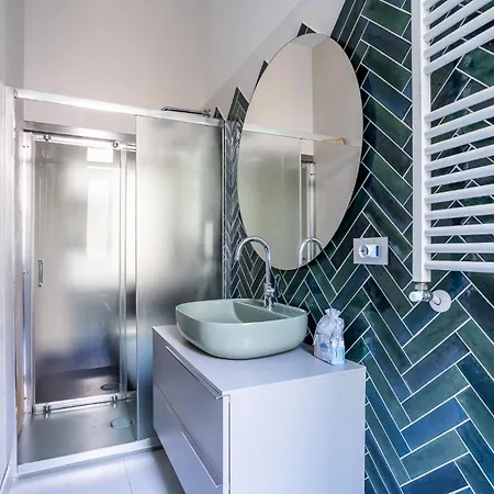 Cozy And Design Close To Rail Station شقة ميلان