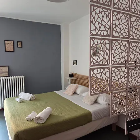 Navigli Cozy Corner Apartment