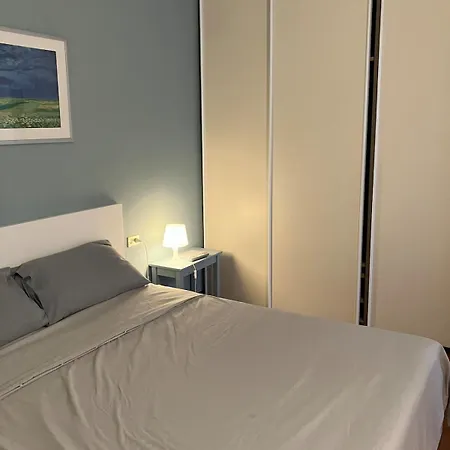 Three And A Large Terrace 公寓 *