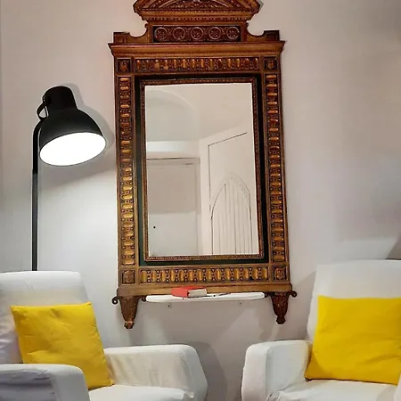 In The Historic Center-navigli Apartment Milan