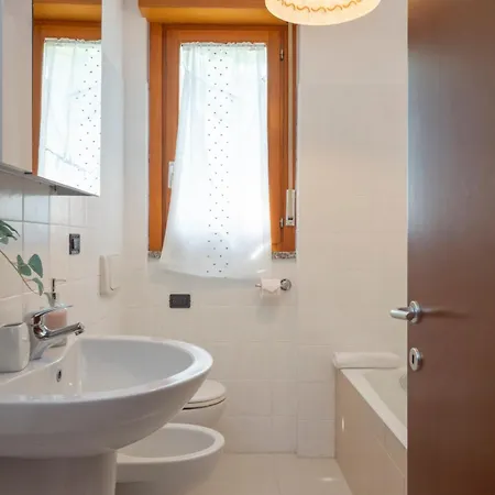 Spazio Breda - Free Garage, Metro M1, Balcony Apartment Mailand