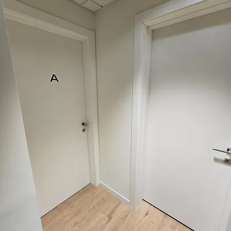 Well-located Campus Near Park *