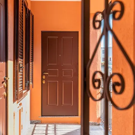 Daire Cenisio Golden House