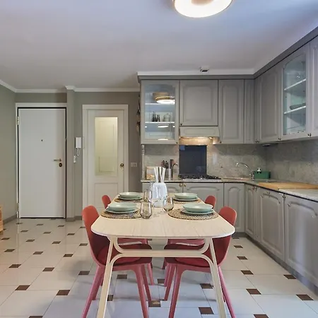 Navigli - Di Classe Con Terrazza Milan