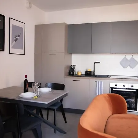 Apartament Bovisa - Terrace, Air Conditioner And Free Wi-fi *