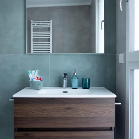 Bovisa - Terrace, Air Conditioner And Free Wi-fi ميلان