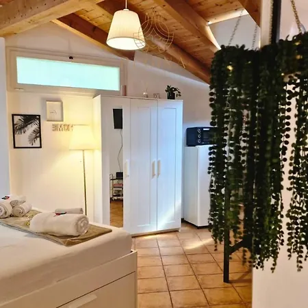 Appartement Boutique With Wifi E Small Garden Milan