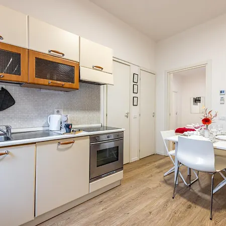 Modern New House - Duomo In 10 Min - Netflix & Wi-fi *