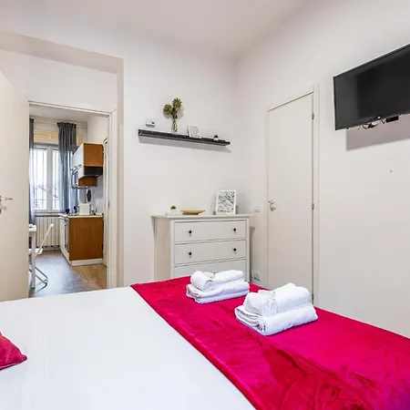 Modern New House - Duomo In 10 Min - Netflix & Wi-fi Appartement Milan