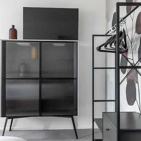 Italianway Easy - Tartini 28 A Апартаменты *