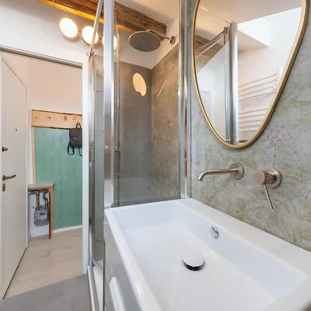 Station - Duomo 15 Min * Milão