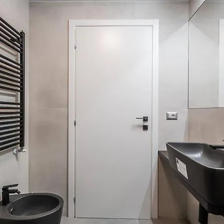 Hozyhome Design Loft In Via Cermenate * Milan